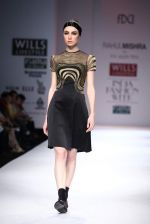 Model walks the ramp for Rahul Mishra at Wills Lifestyle India Fashion Week Autumn Winter 2012 Day 4 on 18th Feb 2012 (43).JPG
